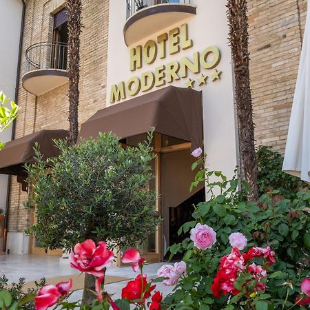 Hotel Moderno Ассизи Экстерьер фото