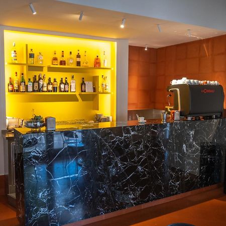 Hotel Moderno Ассизи Экстерьер фото